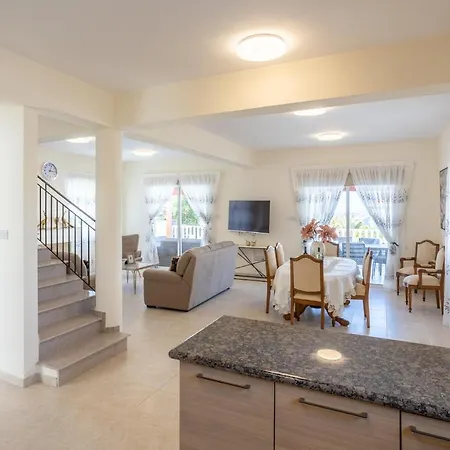 Villa Amore Βίλα Νέο Χωριό