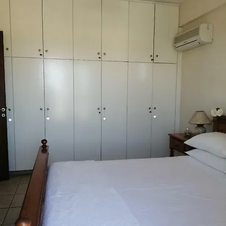 Romana Ajía Nápa